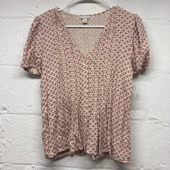 NEW Hinge RED IVORY Blouse with pattern size small - Picture 2 of 5